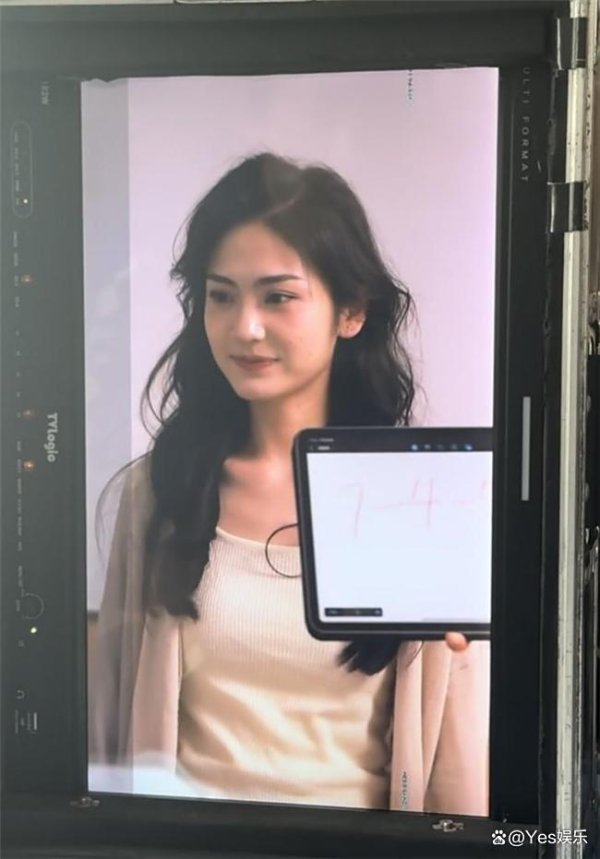 东启网 当一位“00 后”演员成为京东青春采销主播