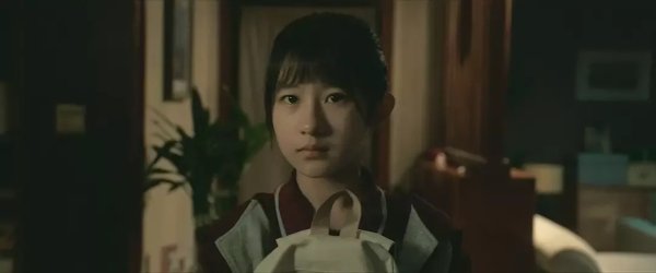 中华金配 演完靳东女儿又演张鲁一女儿，13岁张熙唯演出“有心事”